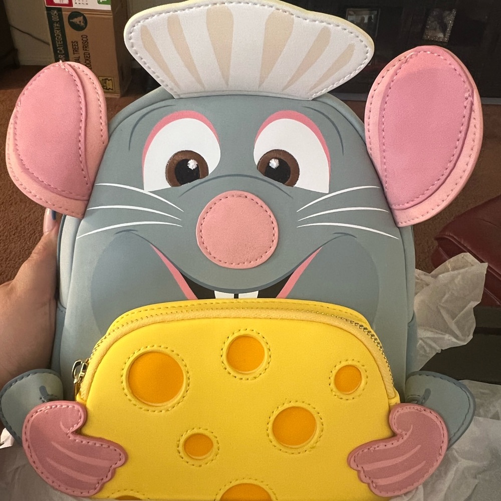 NWTG REMY FROM RATATOUILLE LOUNGEFLY